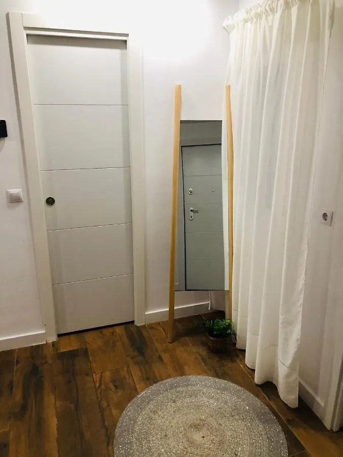 Petit Apartment Los Remedios Севилья Испания
